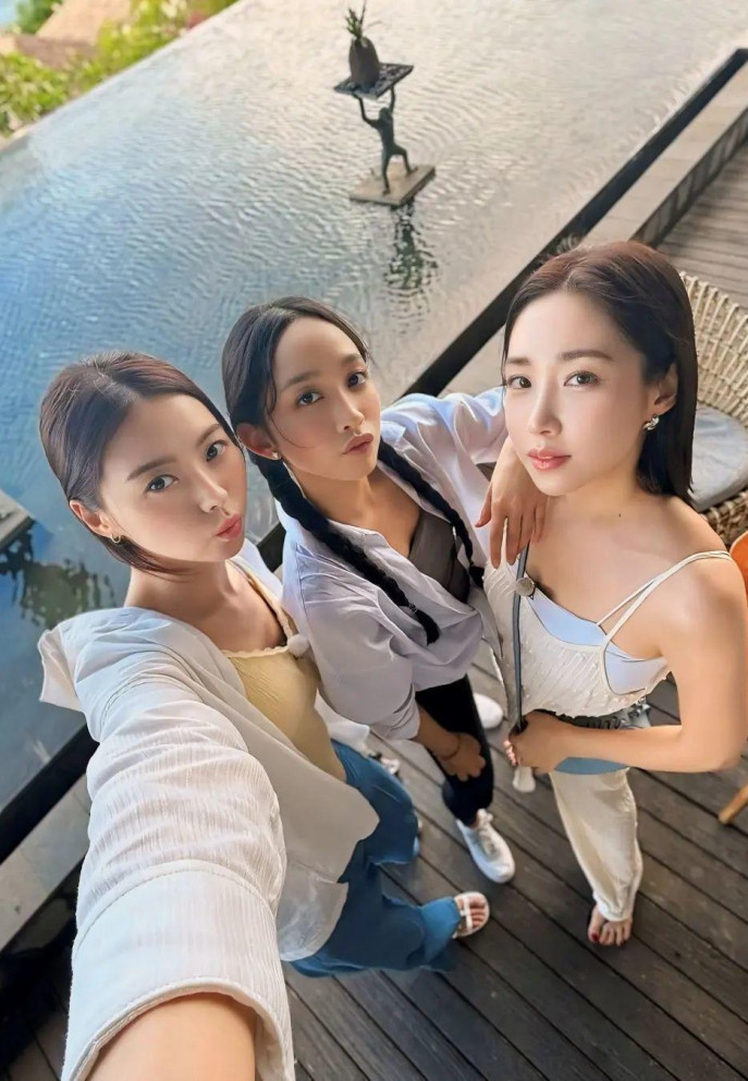 batch dde 1 1714103802 242 width1080height1349.jpg