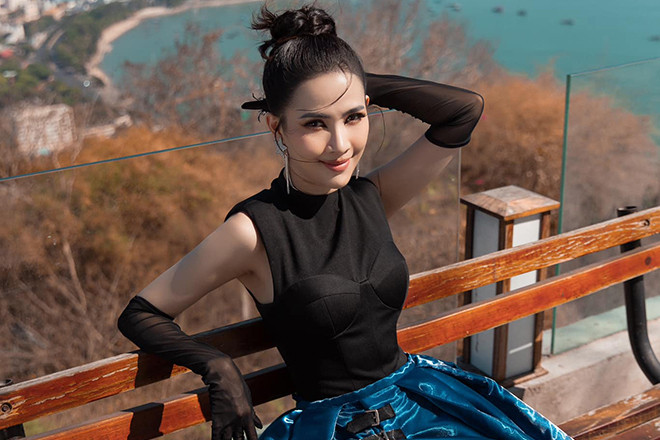 Hoa hậu Phan Thị Mơ khiến Minh Nhí, Kiều Oanh cười không ngớt