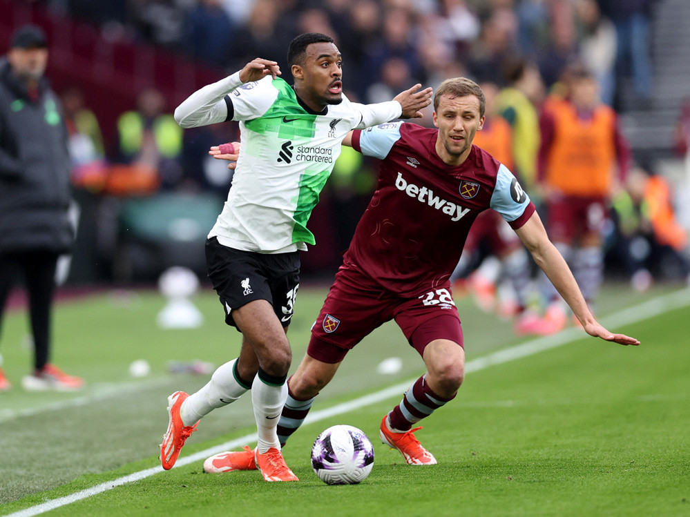 West Ham Liverpool.jpg