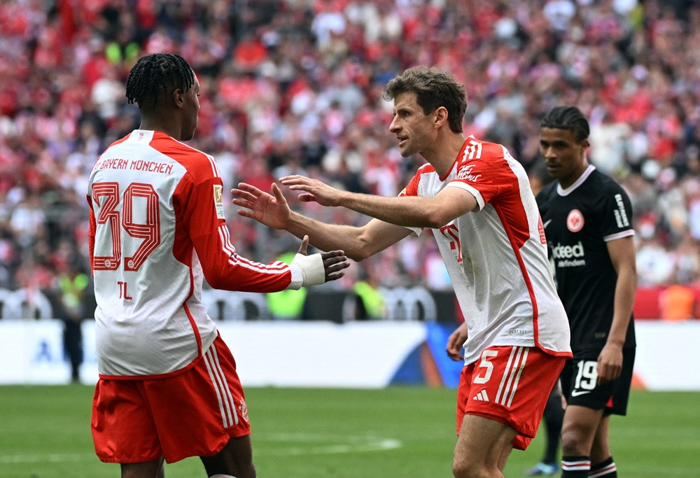 bayern munich v frankfurt 5.jpg