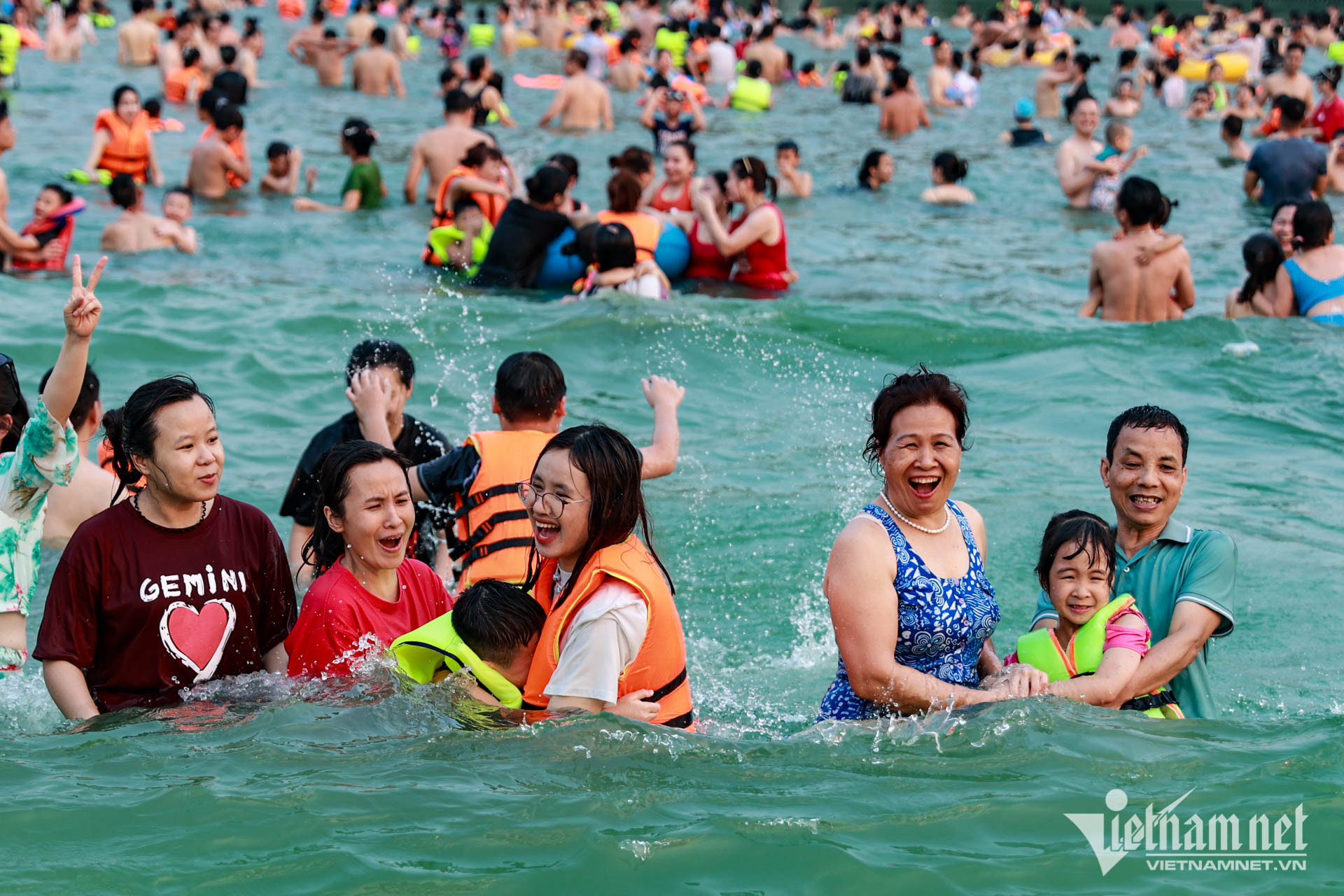 bien nhan tao9210.jpg