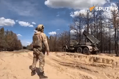 Pháo phản lực của Nga liên tiếp nã rocket, xóa sổ các vị trí của Kiev