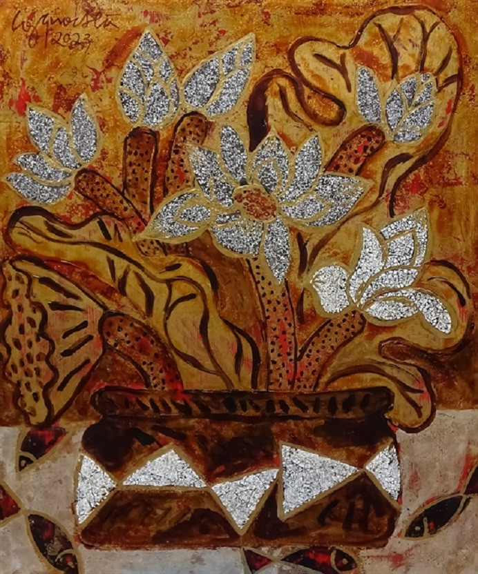 346402 4834915977850479 sen cong q ha.jpg