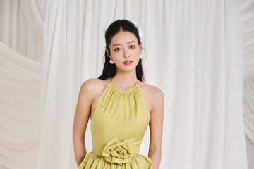 Nhan sắc ngọt ngào của Á hậu Bùi Khánh Linh