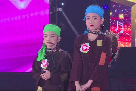 NSND Thanh Ngoan khóc khi nghe thí sinh 9 tuổi hát chèo