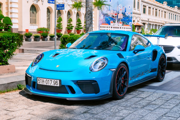 Siêu xe Porsche 911 GT3 RS giá 16 tỷ vẫn độc nhất Việt Nam nhờ một chi tiết
