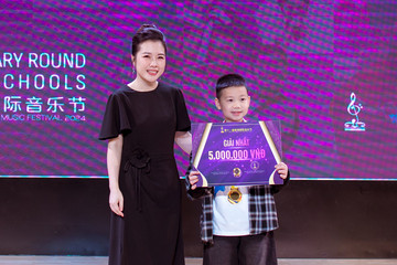 Cậu bé 8 tuổi vào chung kết Liên hoan Âm nhạc quốc tế Hong Kong