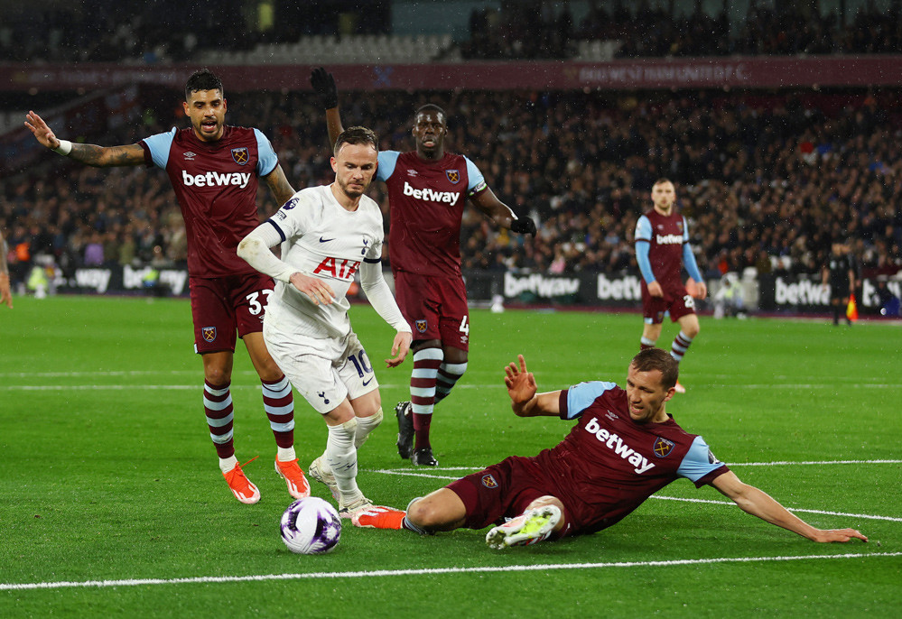 Son Heung-min tịt ngòi, Tottenham bị West Ham níu chân Tottenham.jpg