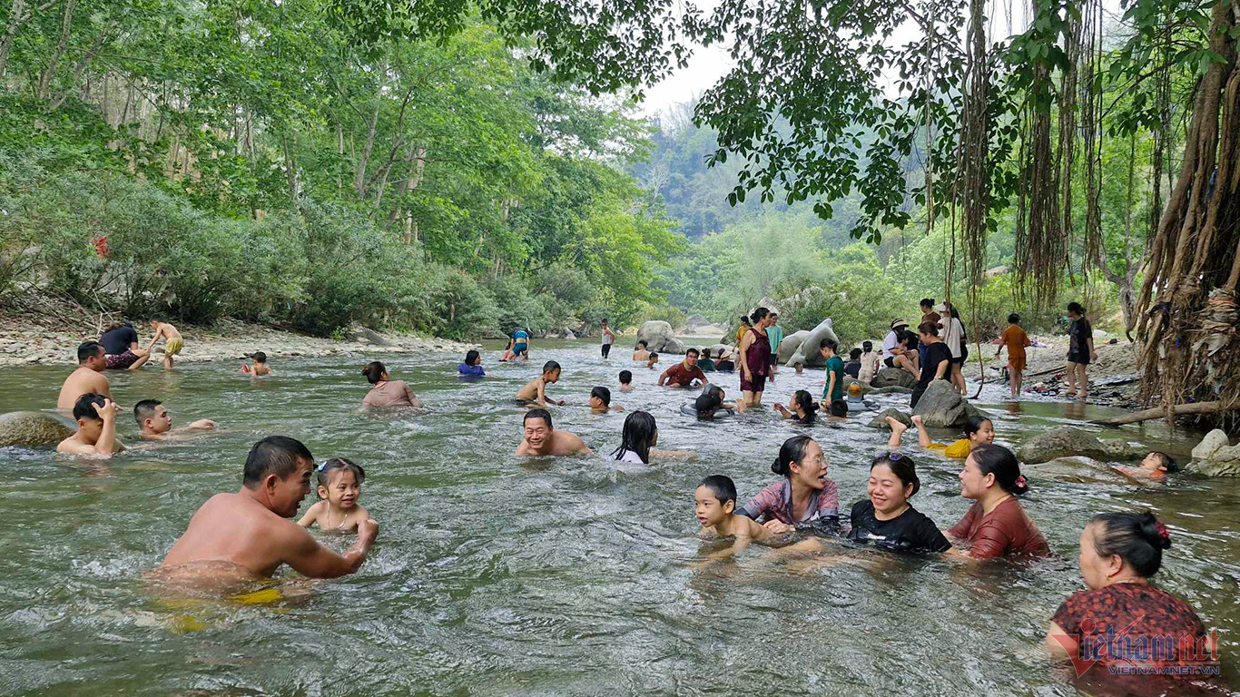 tam mat giai nhiet o Nghe An.jpg