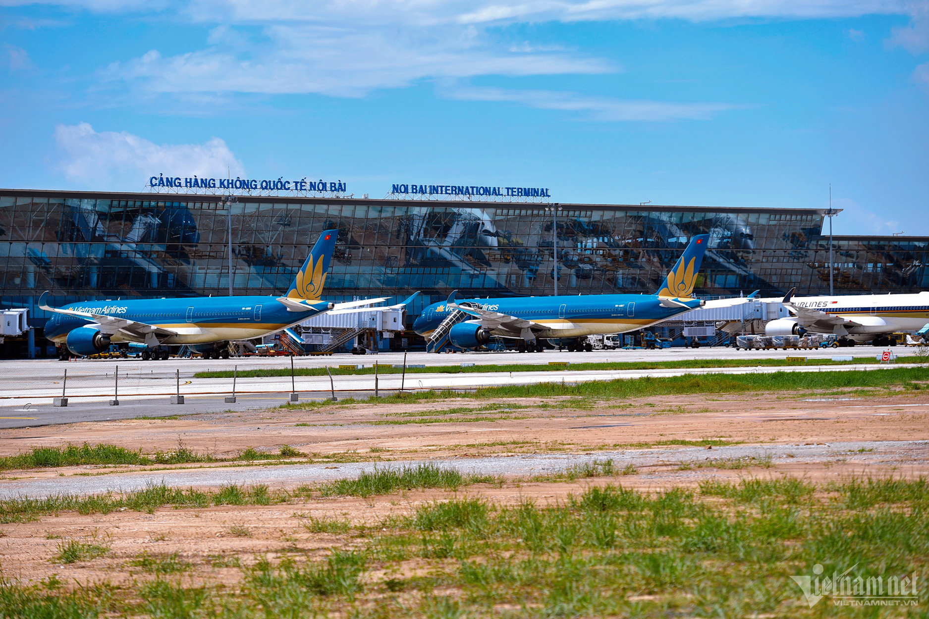 W-san-bay-noi-bai.jpg
