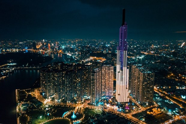 HCM City stimulates tourism with discounts up to 60% hinh anh 1