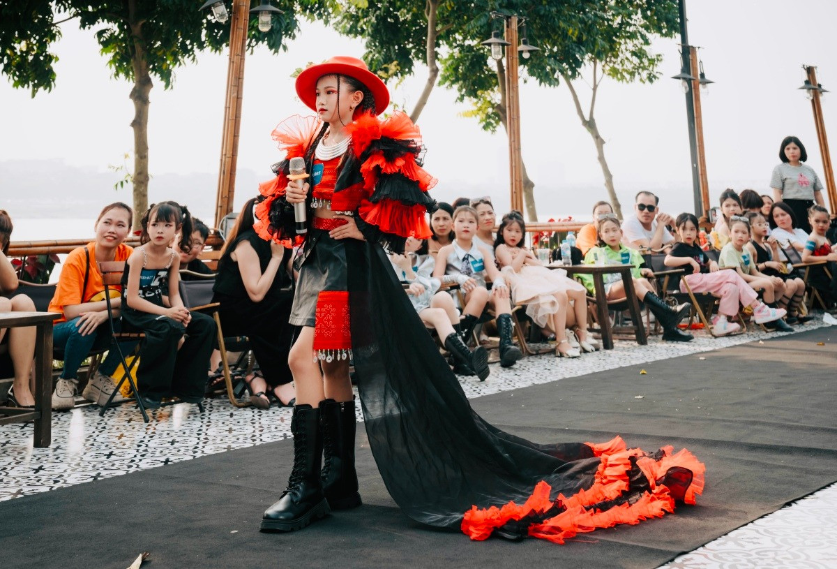 ma u nhi casting show2 171205916.jpeg