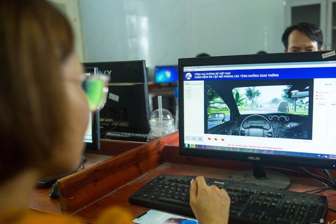 Từ 1/6, học viên thi bằng lái xe không phải học lý thuyết tập trung