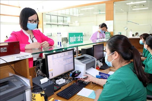 Nearly 17.4 million people participate in social insurance in Q1 hinh anh 1