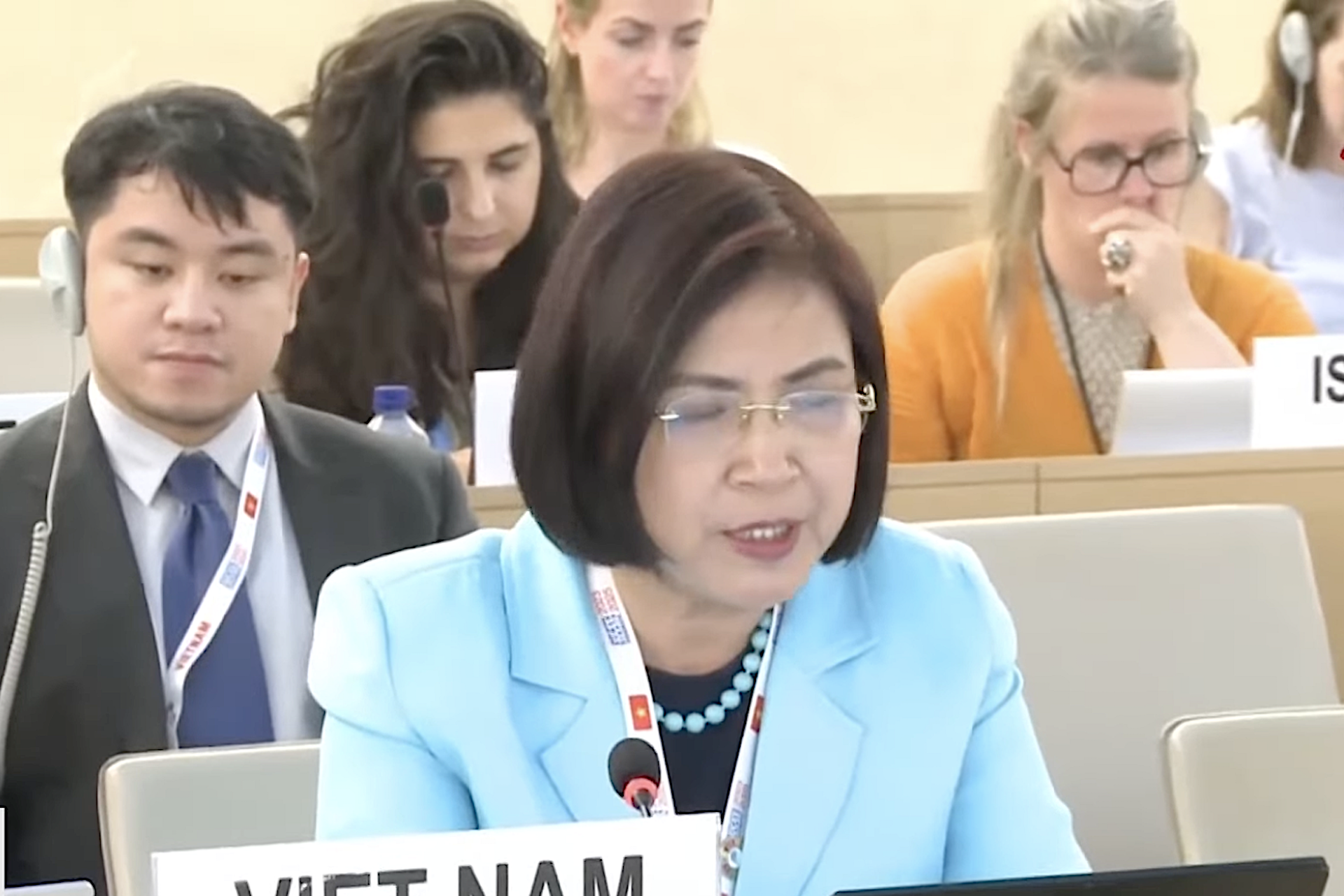 Tích cực đóng góp trong những cuộc họp của Hội đồng Nhân quyền về bảo đảm quyền con người