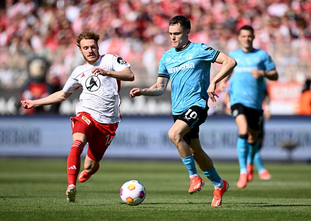 Leverkusen nối dài kỷ lục, chạm 1 tay vào chức vô địch Bundesliga union berlin v bayer leverkusen 1.jpg