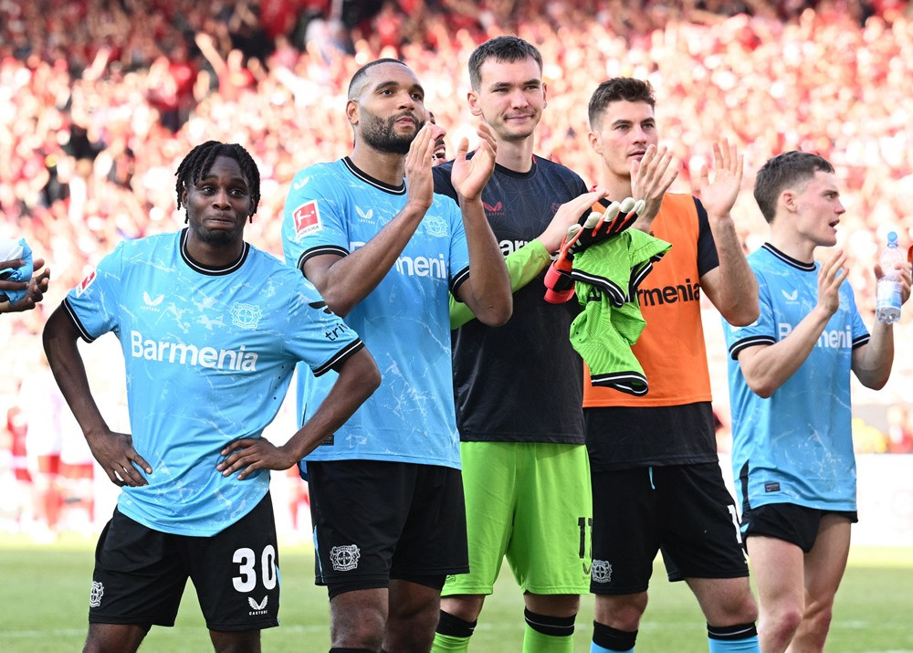 Leverkusen nối dài kỷ lục, chạm 1 tay vào chức vô địch Bundesliga union berlin v bayer leverkusen 8.jpg