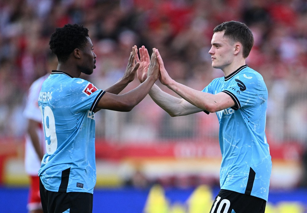 Leverkusen nối dài kỷ lục, chạm 1 tay vào chức vô địch Bundesliga union berlin v bayer leverkusen 9.jpg