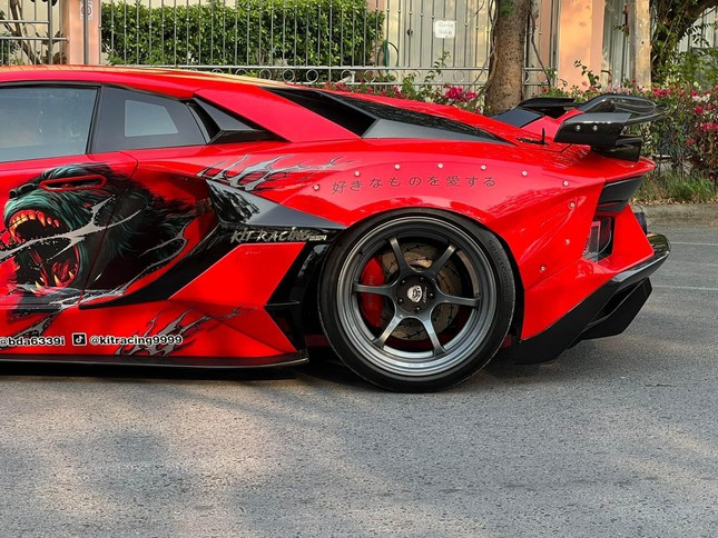 Hãng độ biến xế cổ thành Lamborghini Aventador ảnh 3