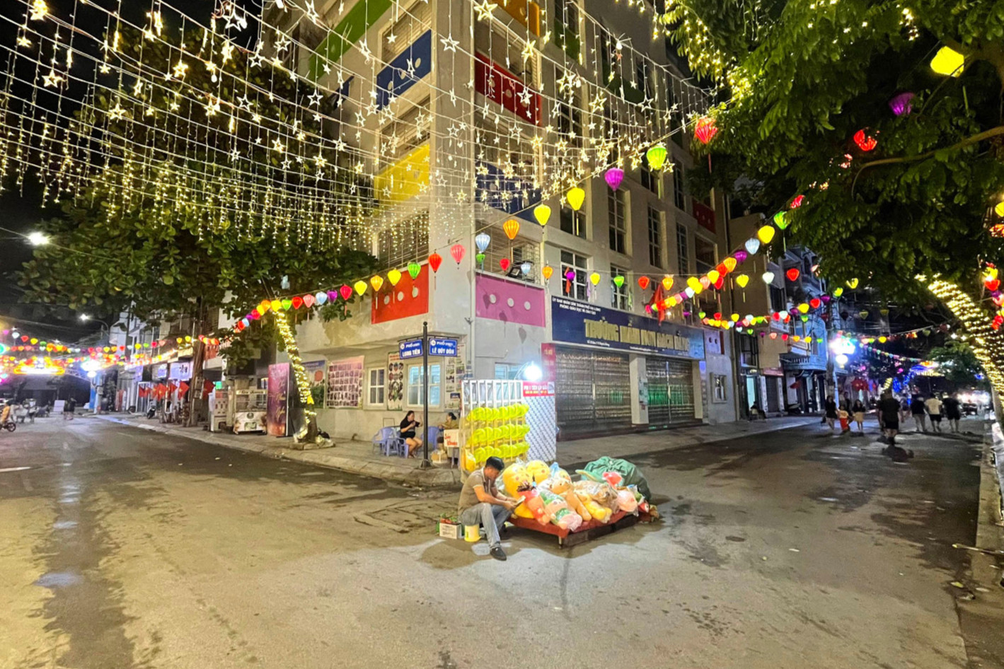 Phố đi bộ Bài Thơ ở Hạ Long hoạt động chưa đạt kỳ vọng