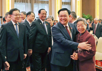 Chủ tịch Quốc hội dự Gặp gỡ hữu nghị Nhân dân Việt Nam – Trung Quốc
