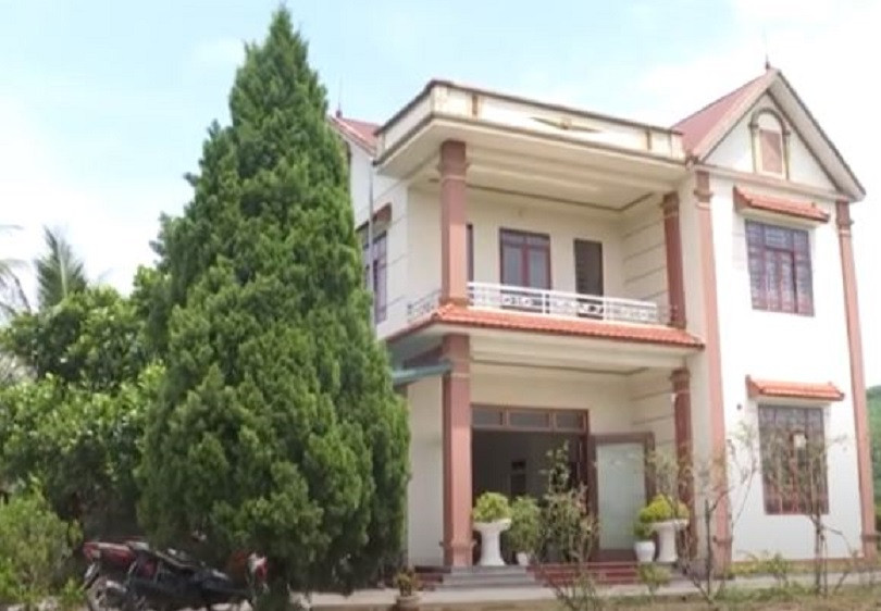 gia dinh 5 khong.jpg