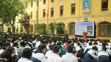 Hanoi needs measures against rising juvenile crime