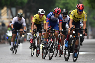 Khởi tranh giải đua xe đạp về Điện Biên Phủ năm 2024