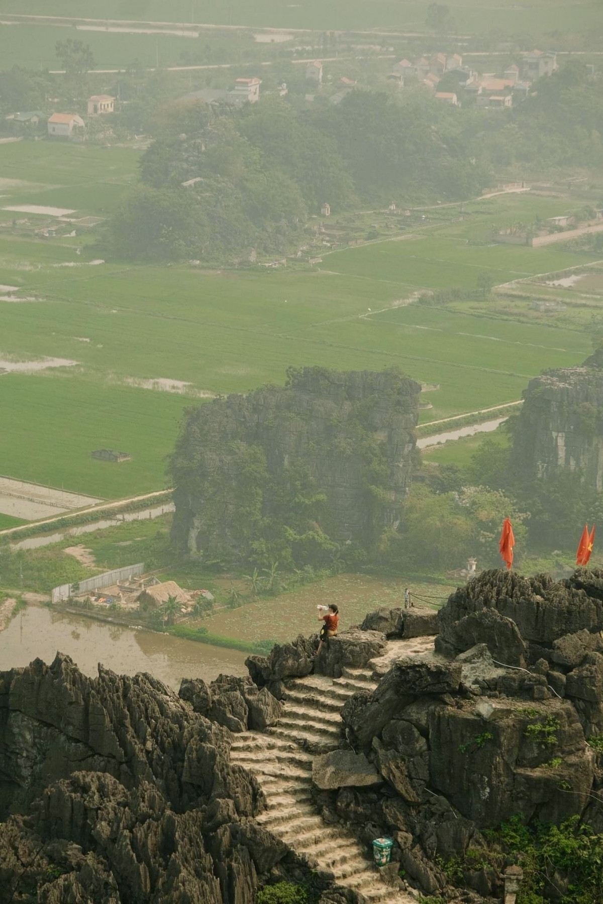 mua cave ideal check-in point for visitors during national holidays picture 3