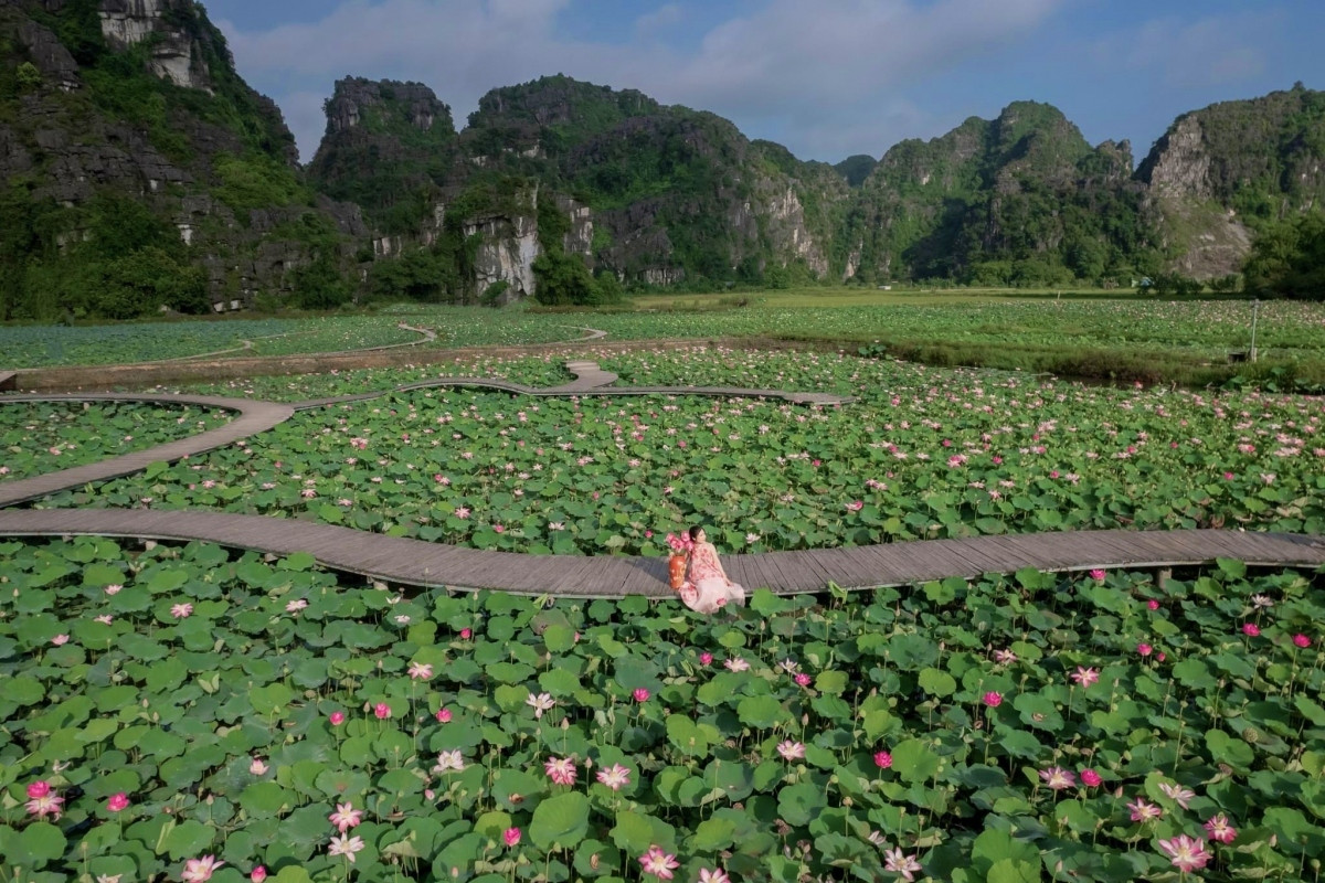 mua cave ideal check-in point for visitors during national holidays picture 6