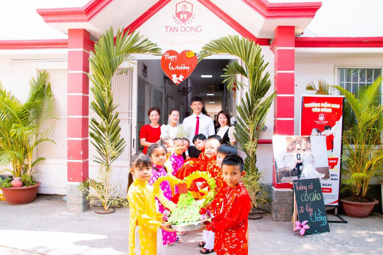 cô giáo mầm non.jpg