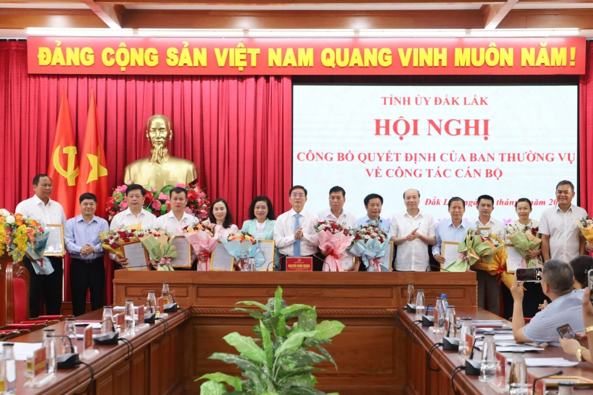 Nhiều lãnh đạo sở, ngành ở Đắk Lắk được điều động nhận nhiệm vụ mới