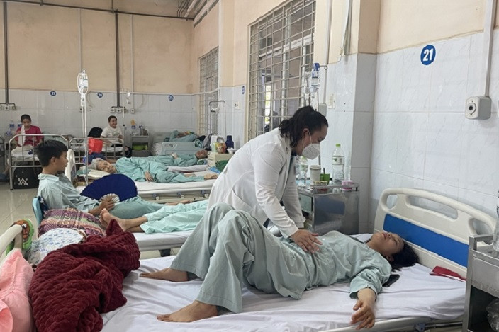 Urgent investigation launched into mass food poisoning in Dong Nai