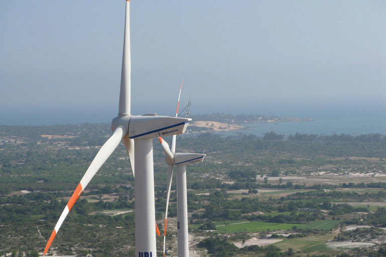 Hạ giá khoản nợ nghìn tỷ của đại gia sở hữu nhà máy điện gió đầu tiên