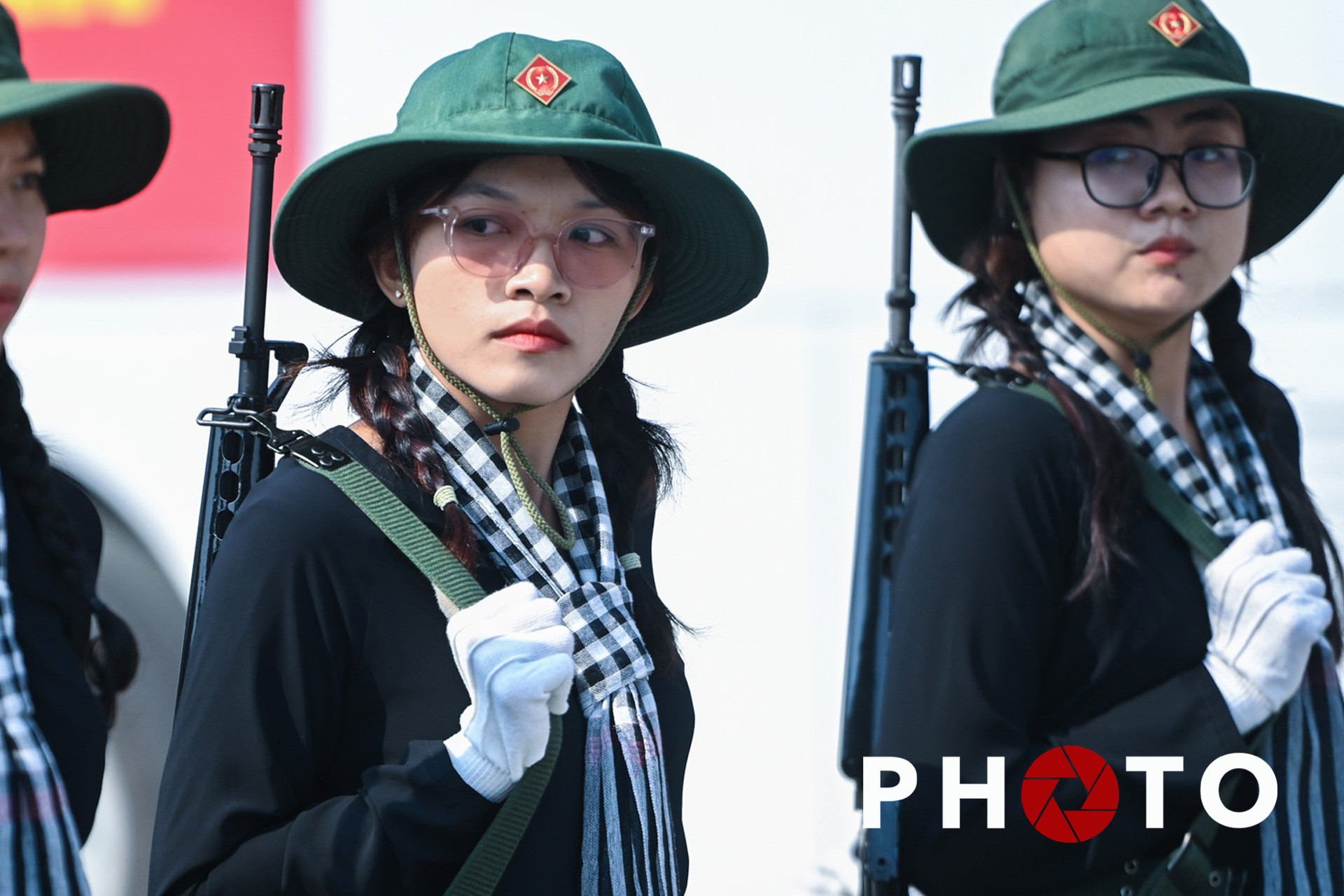Nữ sinh viên vượt gần 2.000km đến Điện Biên Phủ làm &apos;lính du kích&apos;