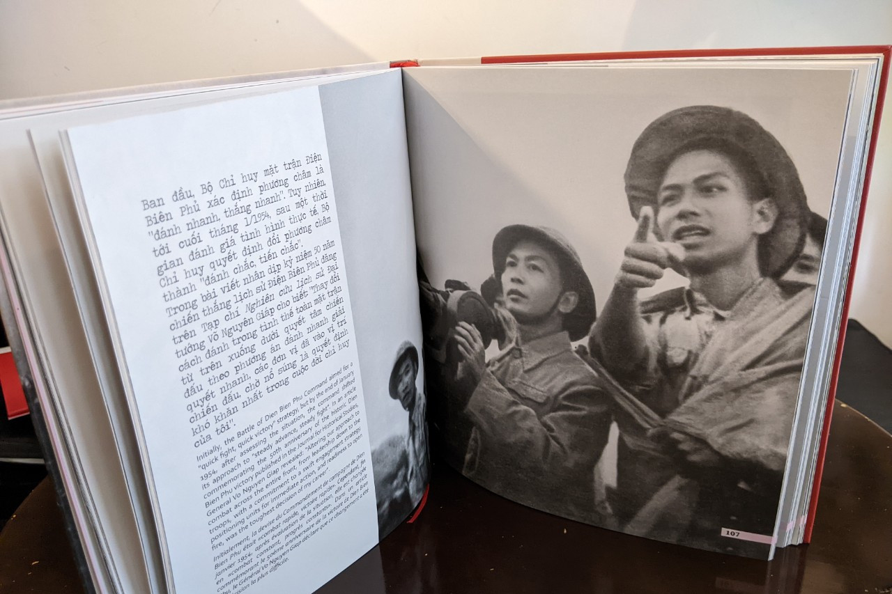 Ra mắt sách ảnh &apos;Điện Biên Phủ - Những khoảnh khắc từ lịch sử&apos; bằng 3 thứ tiếng