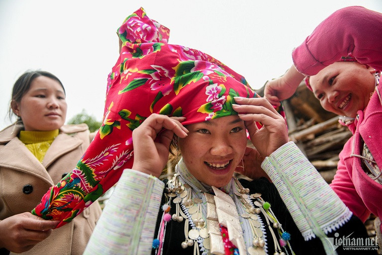 red dao wedding2.jpg