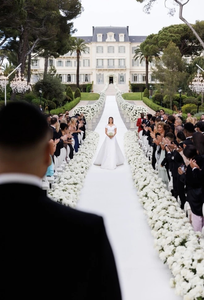 le cuoi 25 trieu USD anh 1