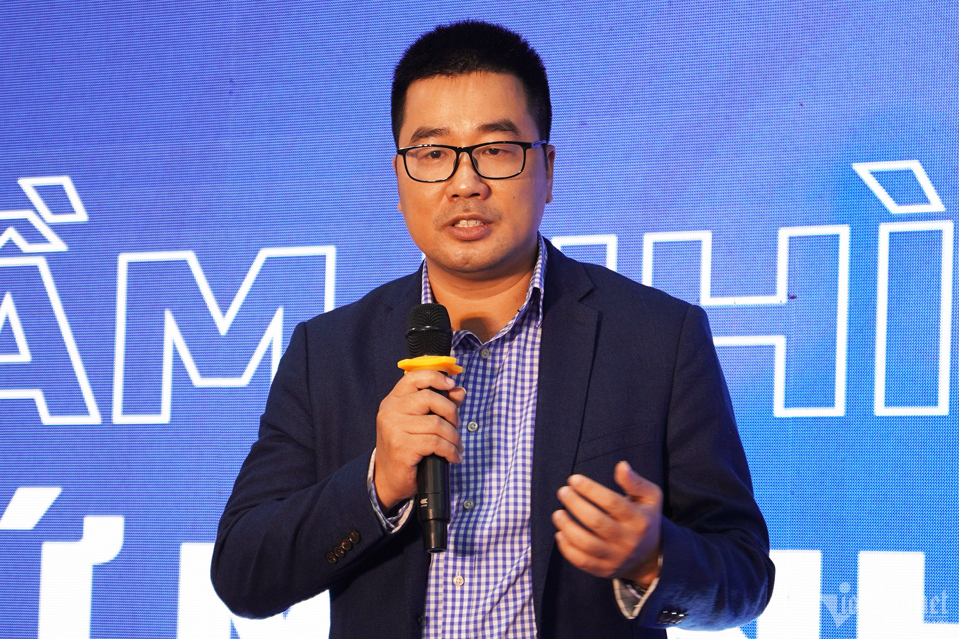 W-do-ngoc-lam-vuihoc.jpg