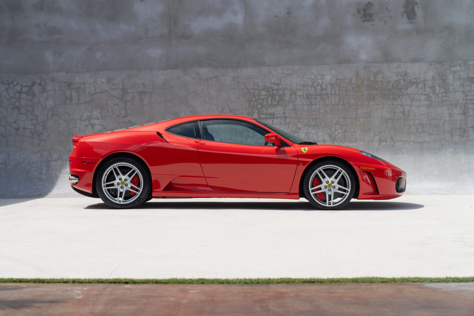 cap doi ferrari 8.jpg