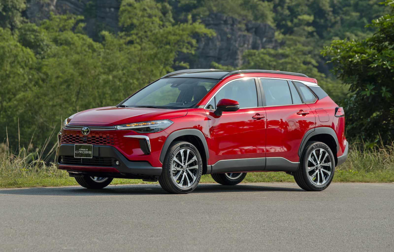 corolla cross v 3.jpg