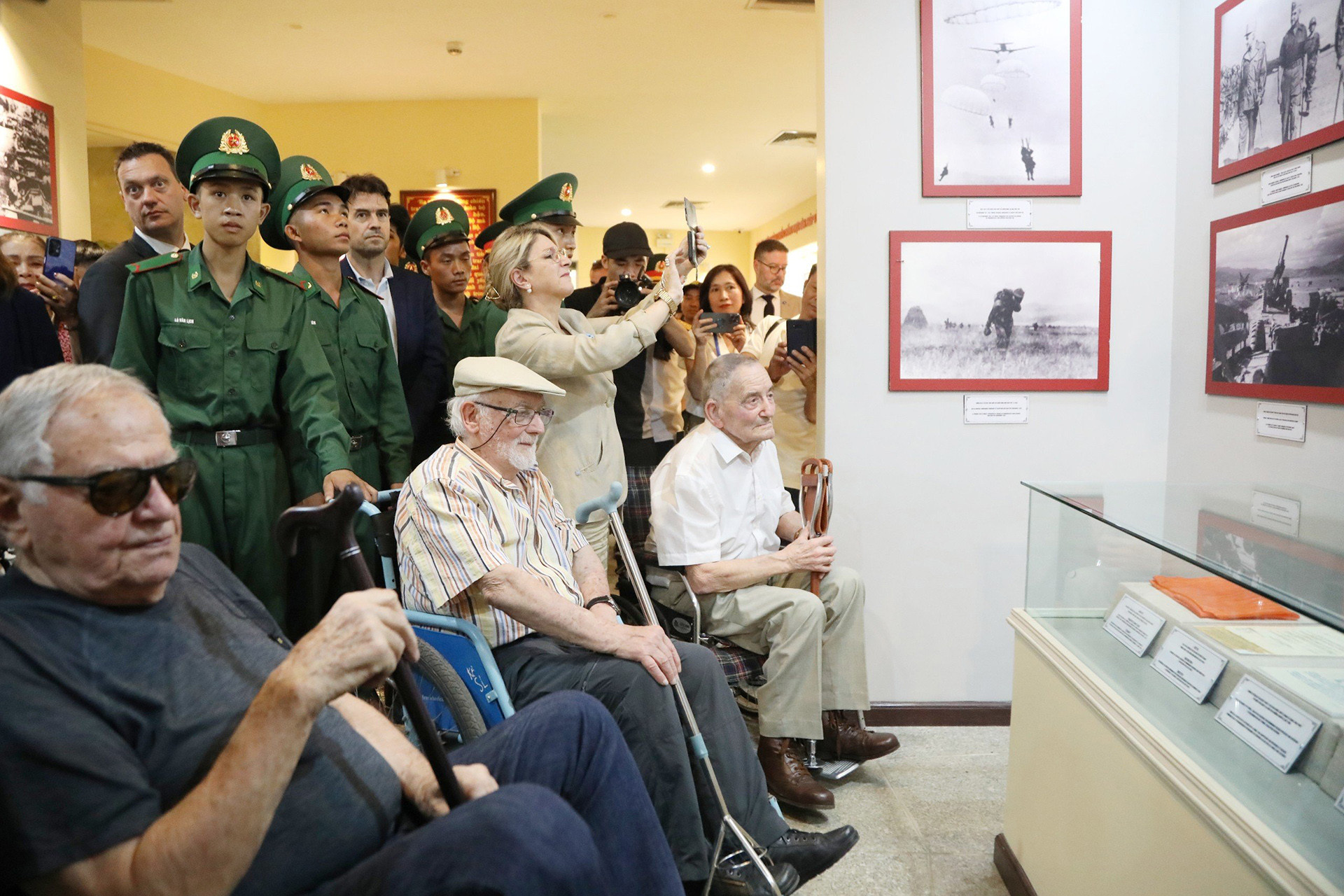 Cựu binh Pháp thăm chiến trường xưa, ấn tượng với sự đón tiếp của Điện Biên