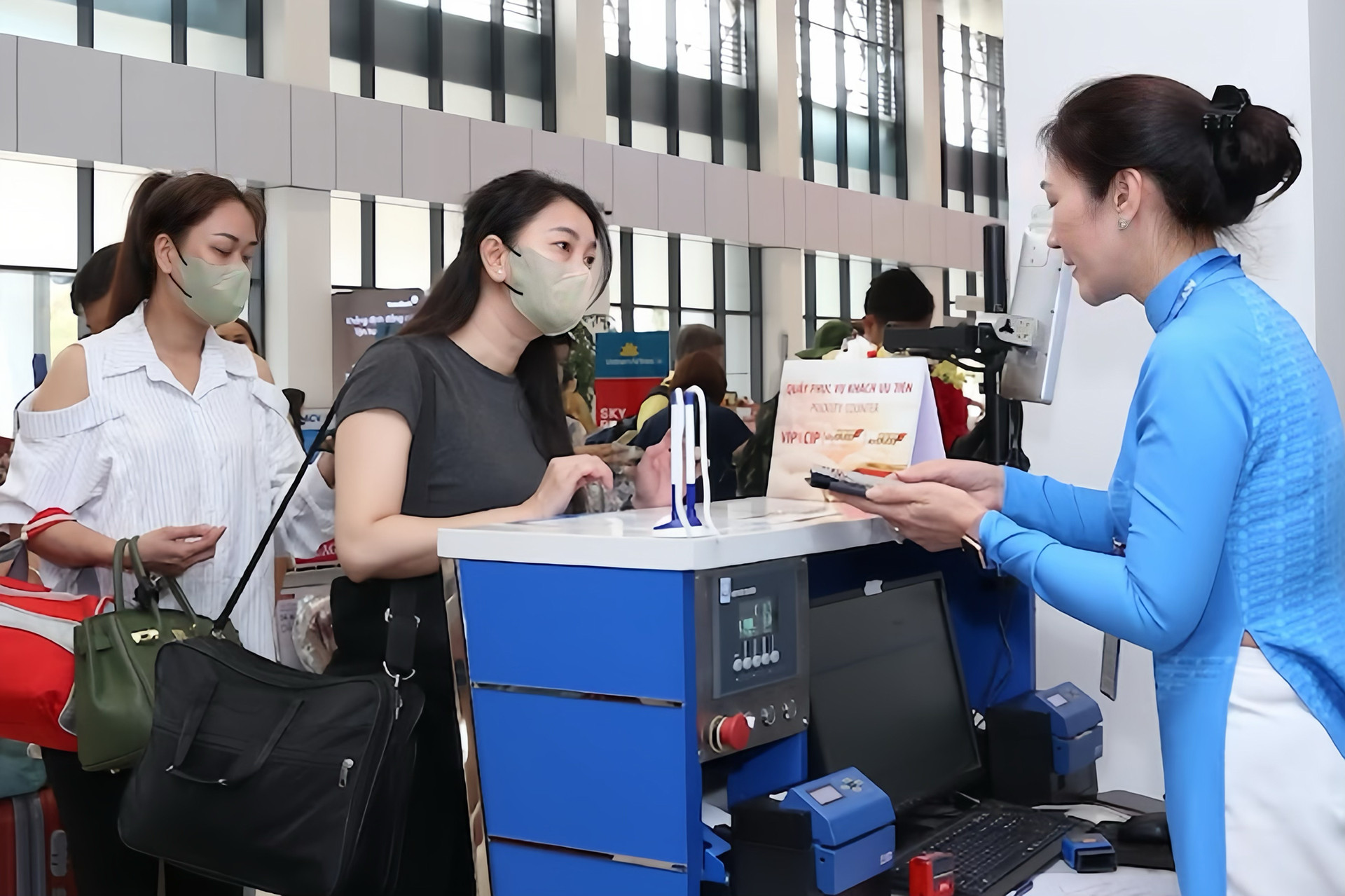 quay check in san bay Dien Bien.jpg