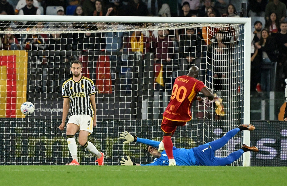 roma v juventus 1.jpg