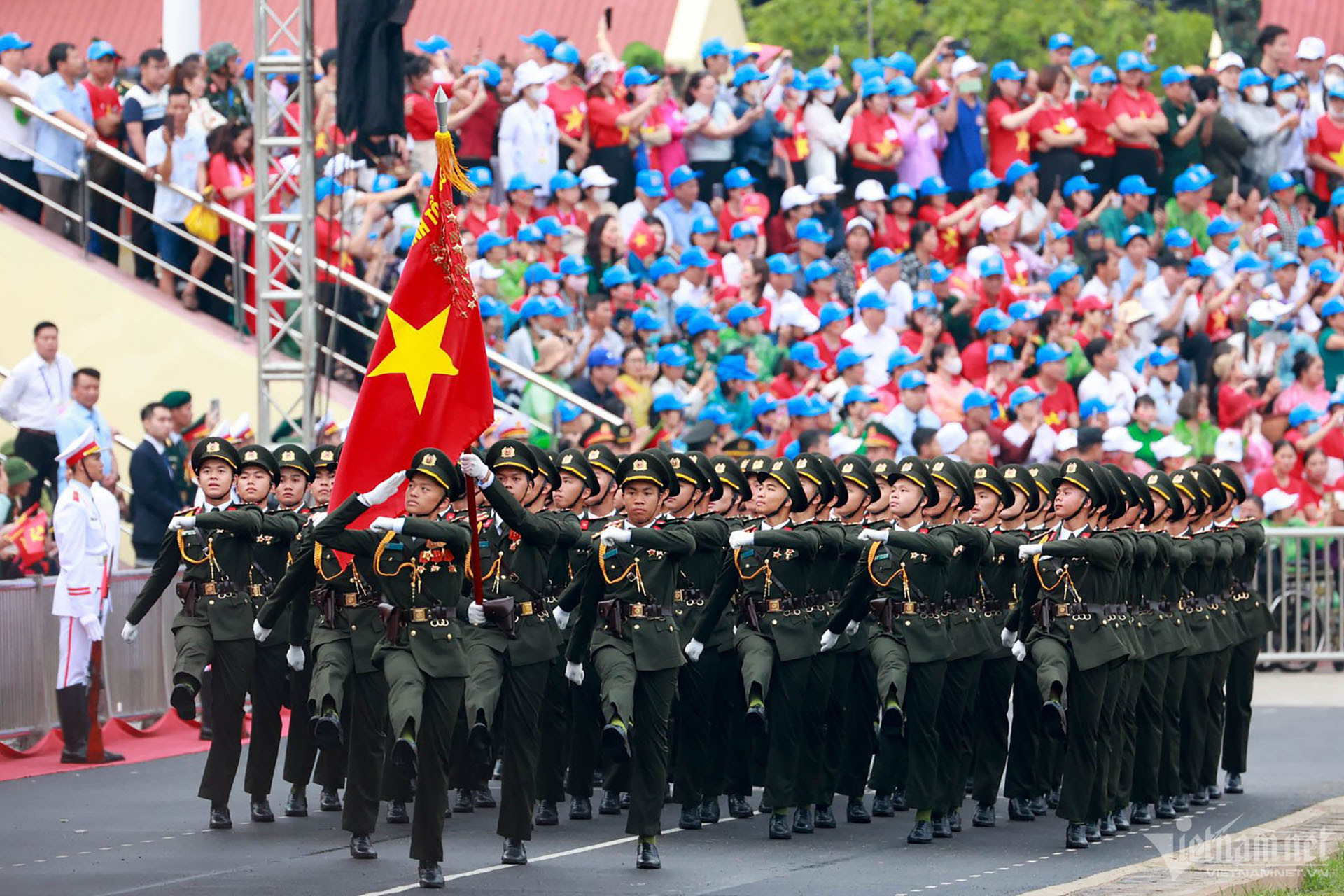 dien bien phu parad2.jpg