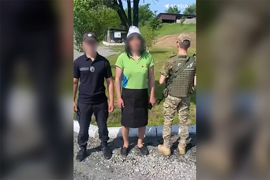 Ukraine bắt giữ người đàn ông cải trang thành phụ nữ để trốn ra nước ngoài