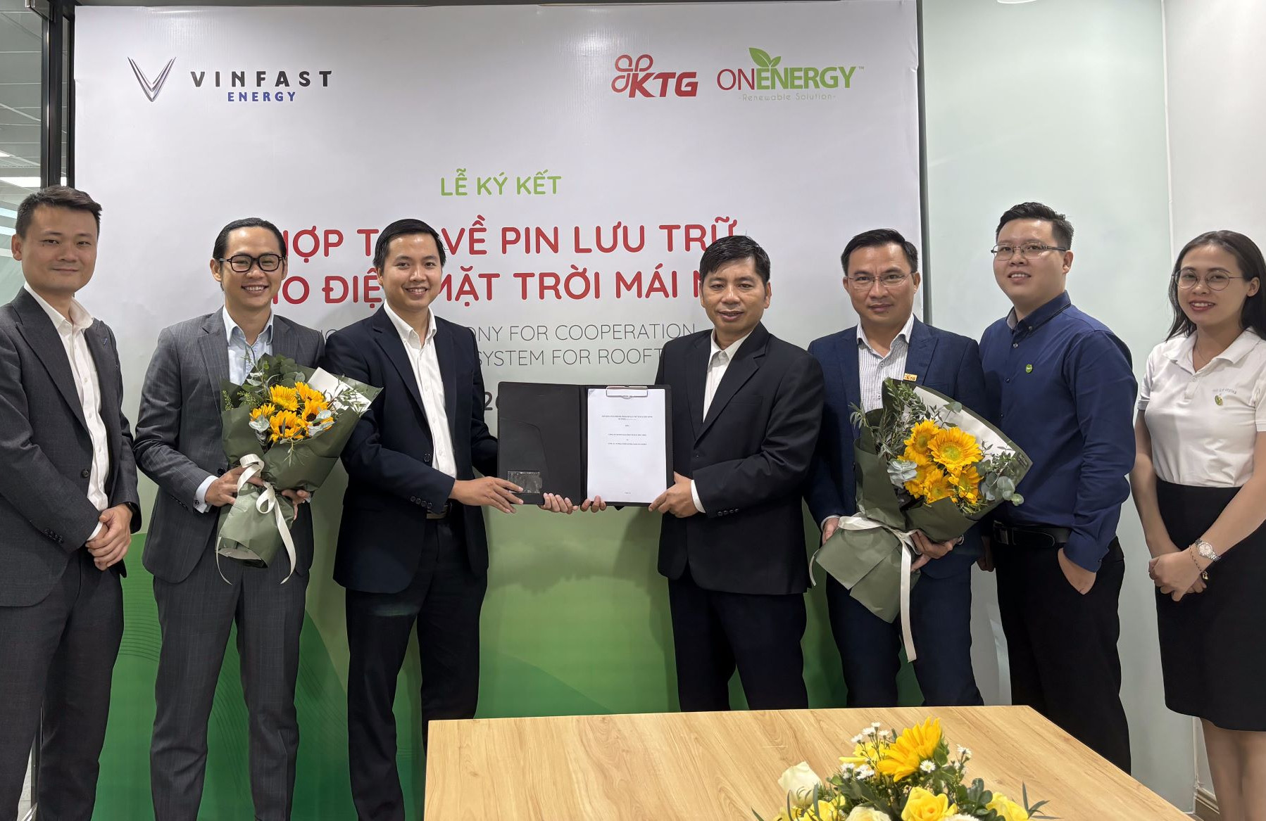 VinFast hợp tác ON Energy thúc đẩy sử dụng pin lưu trữ điện mặt trời