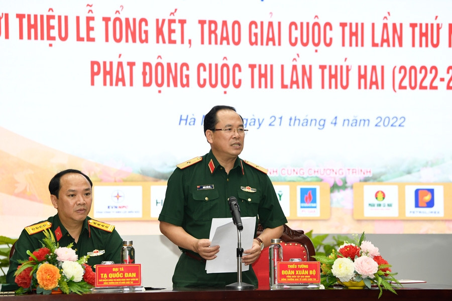 28 tác phẩm đoạt giải cuộc thi viết về đề tài bảo vệ nền tảng tư tưởng của Đảng