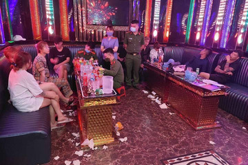 9 thanh niên ở Lạng Sơn biến quán karaoke thành nơi bay lắc, dùng ma túy