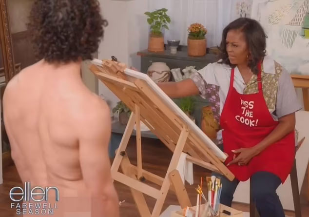 Phản ứng của bà Michelle Obama khi đứng trước mẫu nam khỏa thân